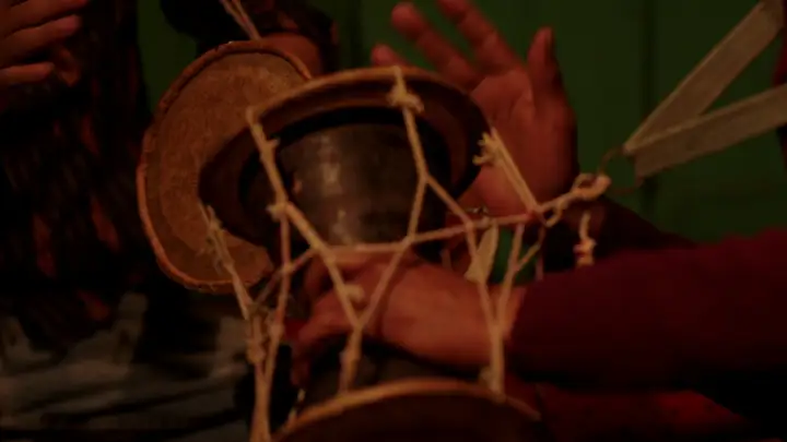 Still from Hudke ki Pyaang Pyaang