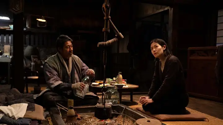 Still from Two Seasons, Two Strangers